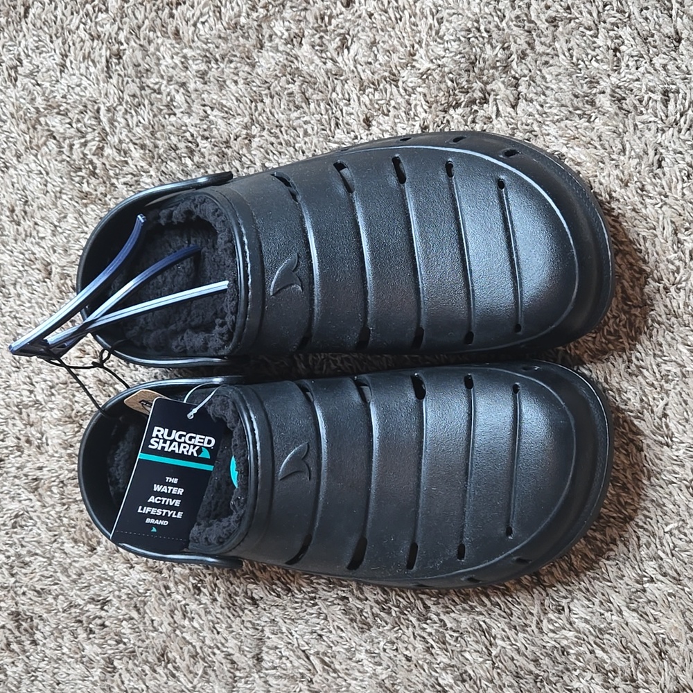 Rugged Shark Memory Foam Lined Black Size 12 Clogs Crocs Slip Ons Shoes Durable
